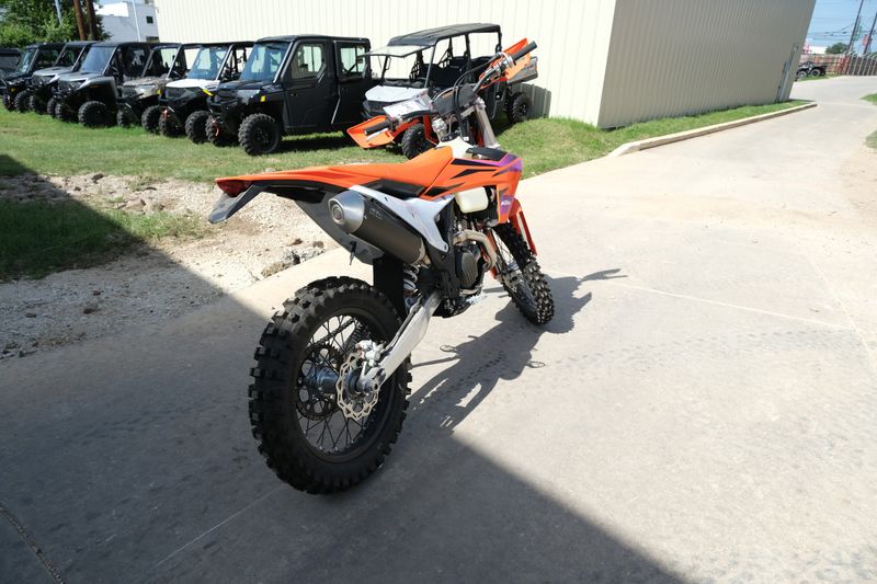 2024 KTM 500 XWF ORANGE Image 10