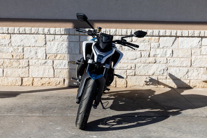 NEW 2026 CFMOTO 450NK Image 8