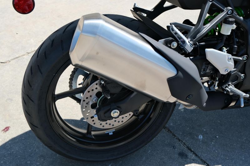 NEW 2026 KAWASAKI NINJA ZX4RR ABS Image 12