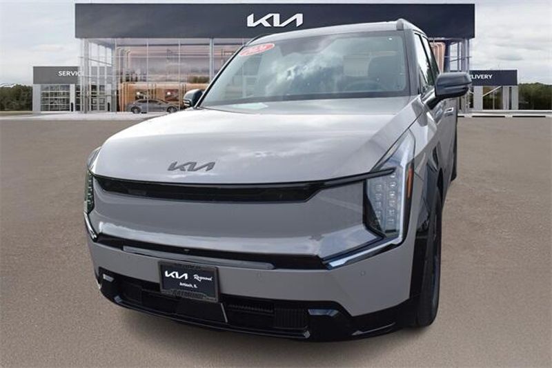 New 2026 Kia EV9 LandImage 7