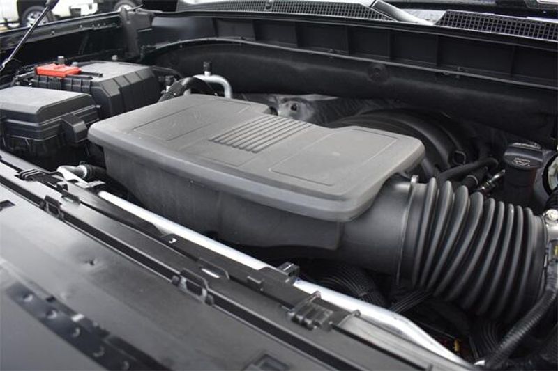 2025 Chevrolet Suburban PremierImage 42