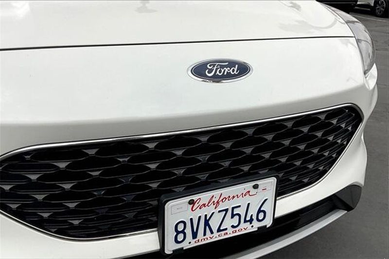 2020 Ford Escape SELImage 30