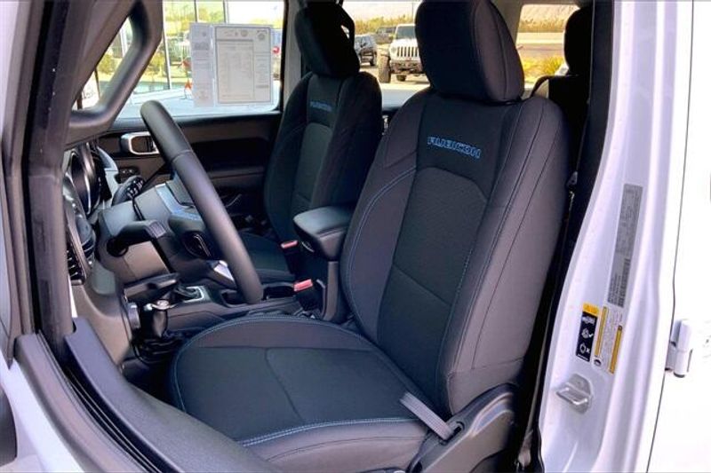 Used 2022 Jeep Wrangler 4xE Unlimited Rubicon 4xeImage 24