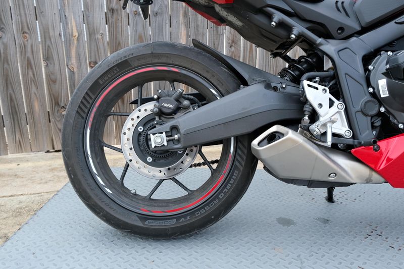 USED 2024 HONDA CBR650R ABS Image 10