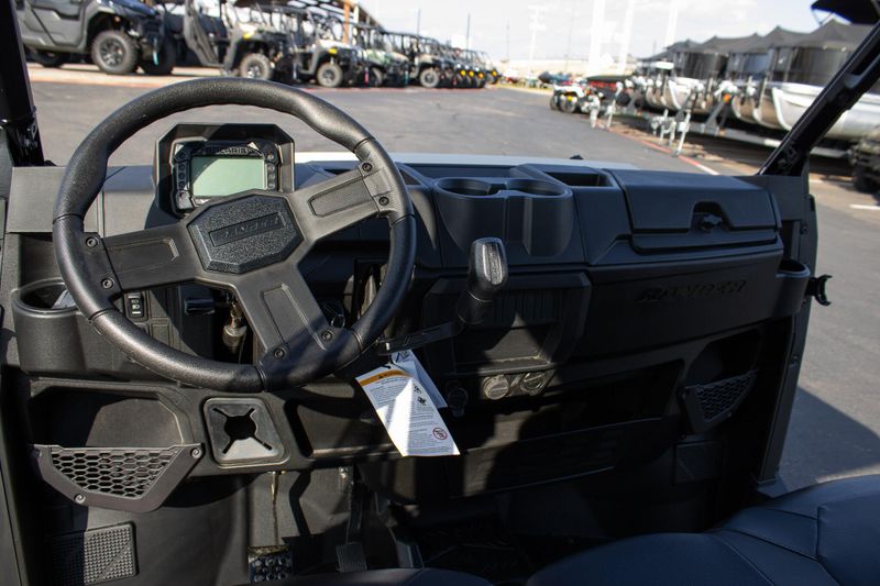 NEW 2026 POLARIS RANGER CREW 1000 PREMIUM Image 19