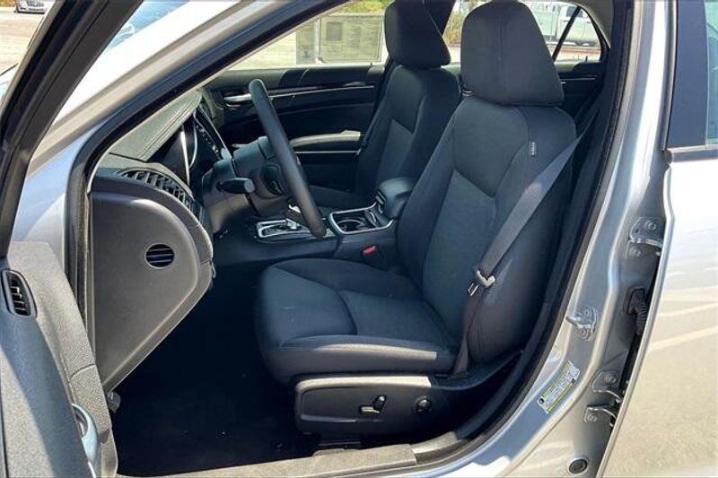 Used 2023 Chrysler 300 TouringImage 24