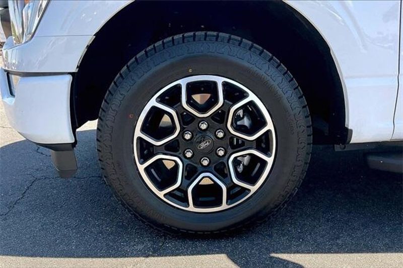 2022 Ford F-150 XLTImage 8