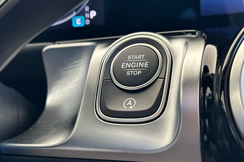 New 2026 Mercedes-Benz GLB 250Image 19
