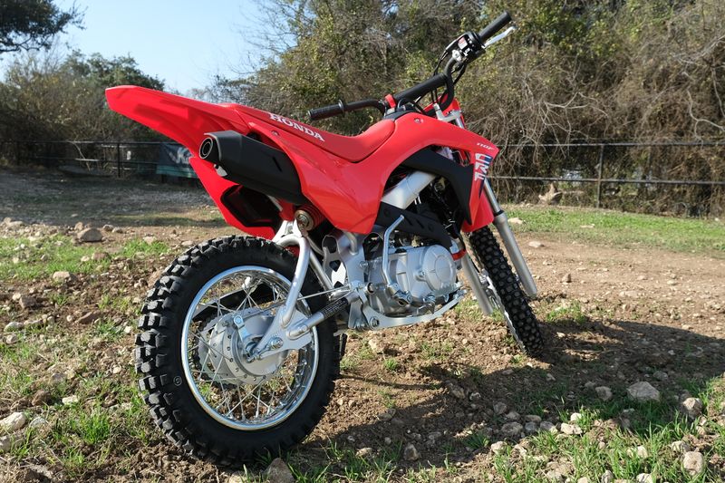 2025 Honda CRF110F REDImage 7