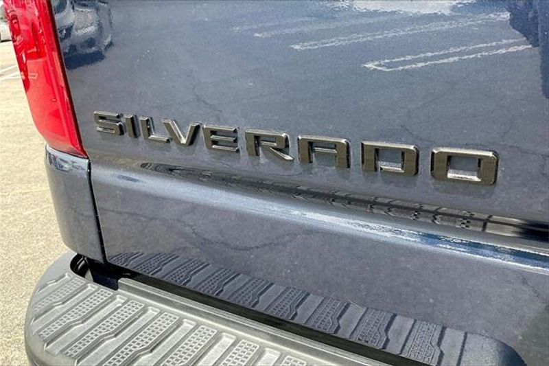 2021 Chevrolet Silverado 1500 CustomImage 31