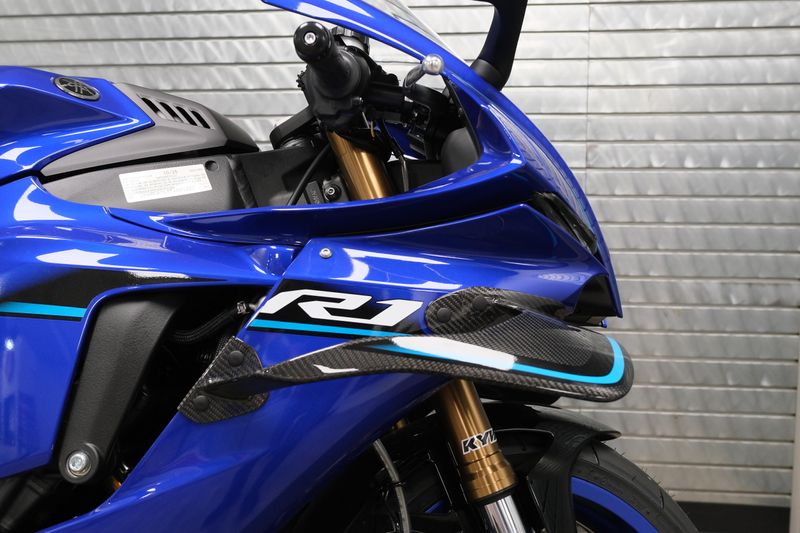 NEW 2026 YAMAHA YZF-R1 Image 10