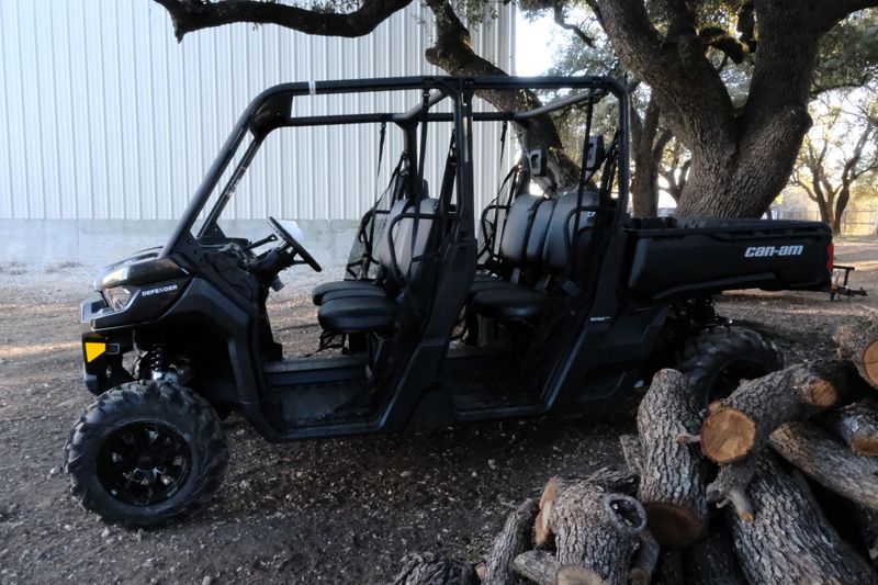 2025 Can-Am DEFENDER MAX DPS HD10 STEALTH BLACKImage 7