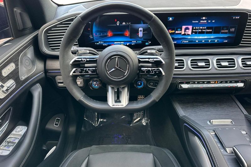 Used 2024 Mercedes-Benz GLE 53 AMGImage 16