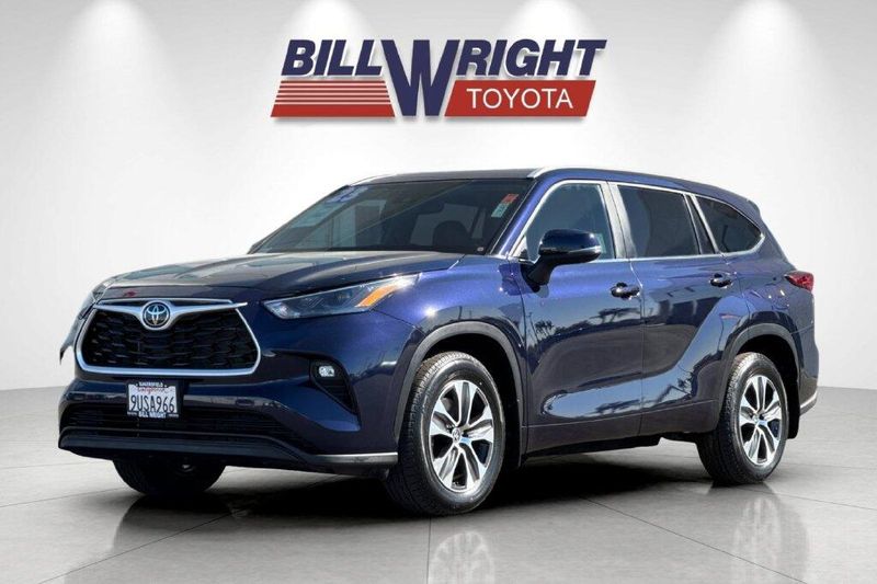 Used 2023 Toyota Highlander XLEImage 7