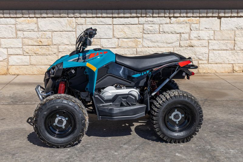 New 2025 Can-Am RENEGADE 70 EFI ICEBERG BLUE AND BLACK Image 3