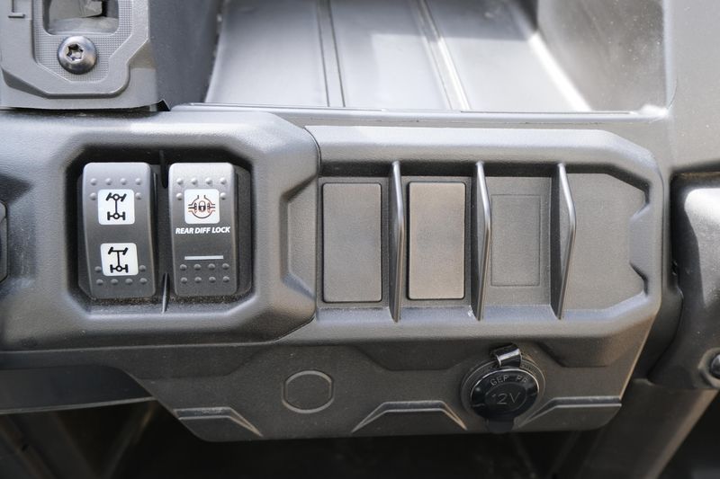 NEW 2026 CAN-AM DEFENDER MAX DPS HD7 Image 23