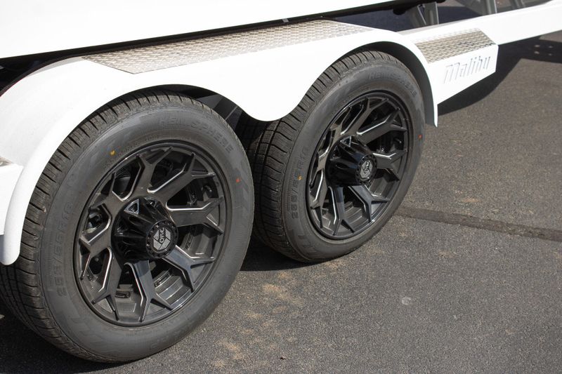 NEW 2026 MALIBU WAKESETTER 23 MXZ Image 15