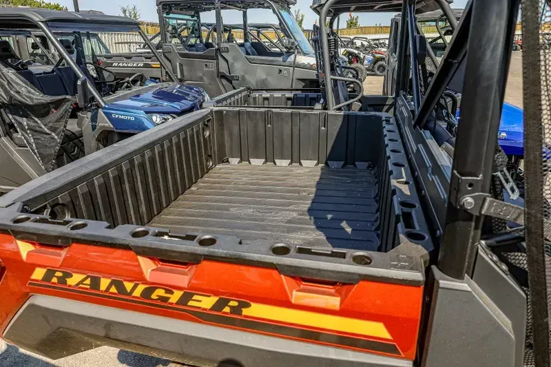 New 2026 Polaris RANGER CREW XP 1000 PREMIUM ORANGE RUST Image 10
