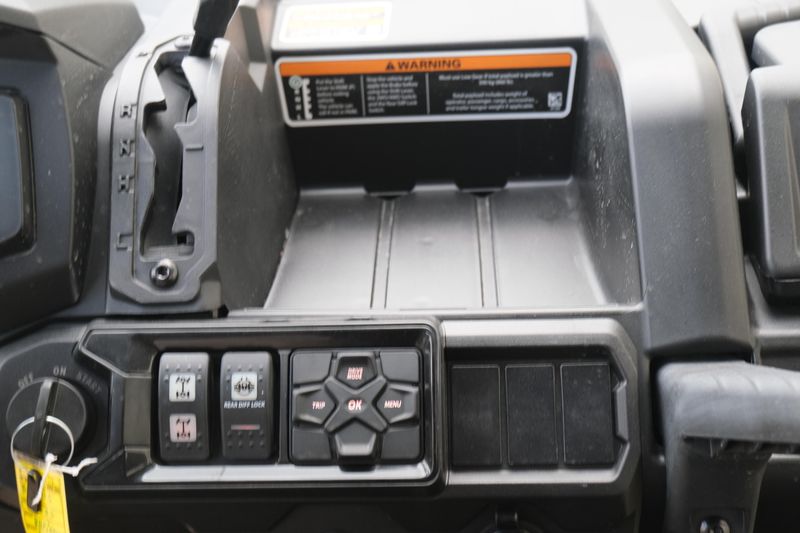 2025 Can-Am DEFENDER MAX XT HD10  STEALTH BLACK Image 16