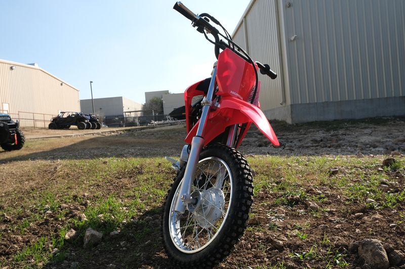 2025 Honda CRF 110F REDImage 18