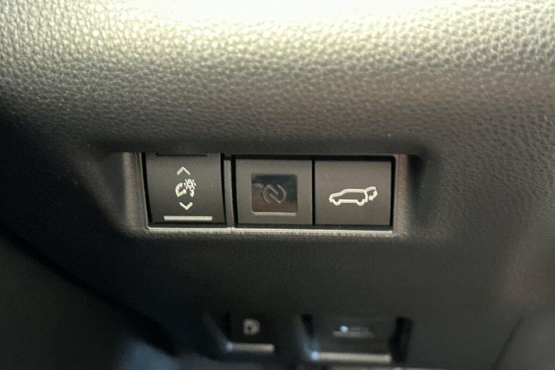 New 2026 Toyota RAV4 Plug-In Hybrid XSEImage 30
