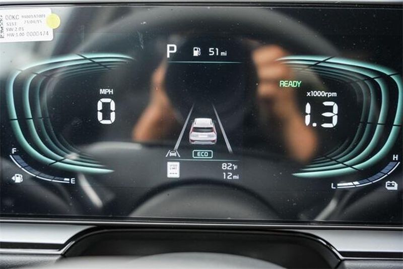 New 2025 Kia Niro EX TouringImage 26