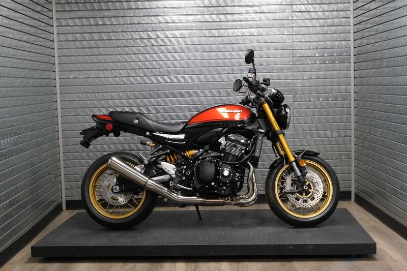 NEW 2026 KAWASAKI Z900RS SE ABS Image 2