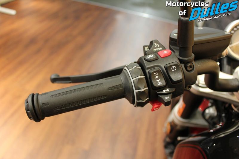 2024 BMW R12 Image 12