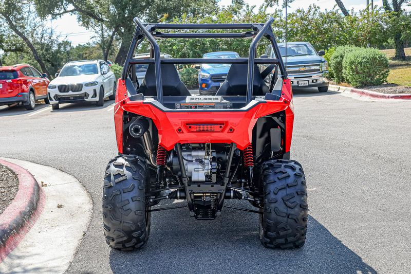 2025 Polaris RZR 200 EFI  INDY REDImage 3