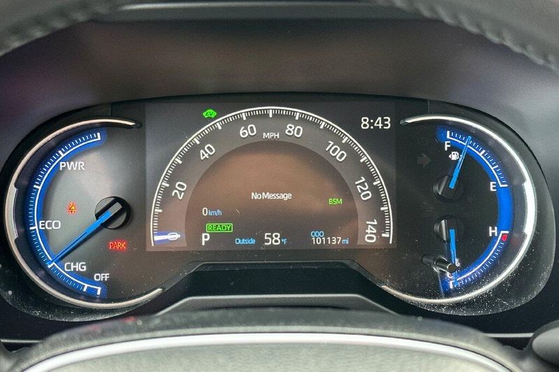 Used 2023 Toyota RAV4 Hybrid SEImage 23