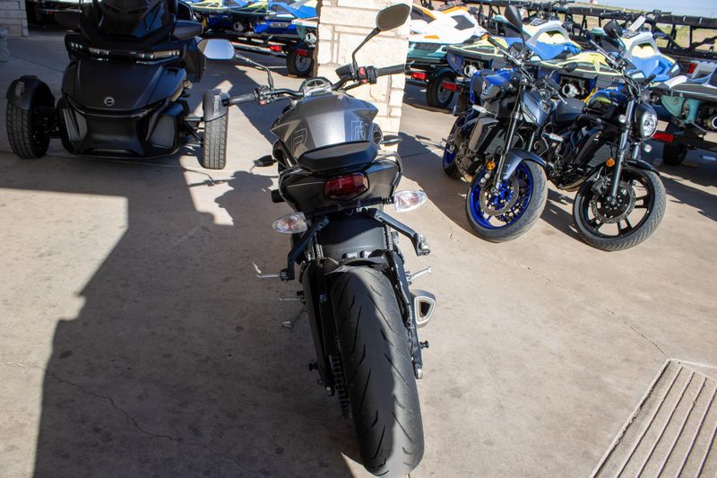 USED 2024 TRIUMPH STREET TRIPLE 765 R Image 7