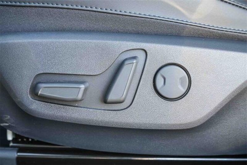 New 2026 Kia Seltos LXImage 22