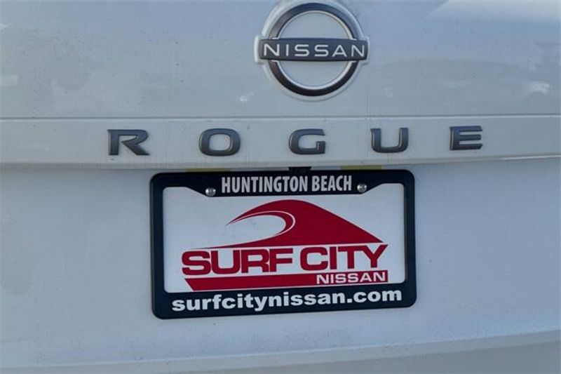 New 2025 Nissan Rogue SVImage 22