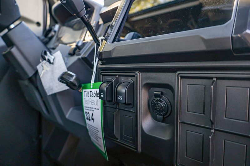 NEW 2025 KAWASAKI RIDGE XR CREW LIMITED Image 30