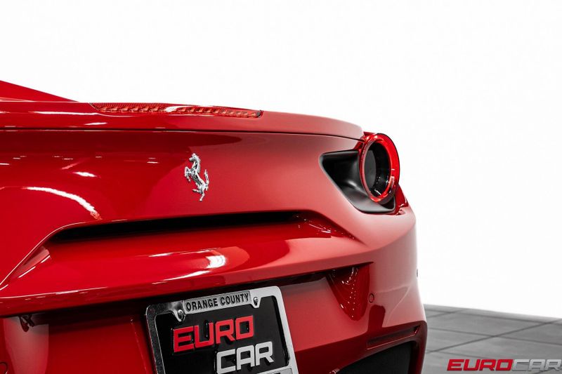 2017 Ferrari 488 Spider *CARBON INTERIOR * IMMACULATE CONDITION*Image 22