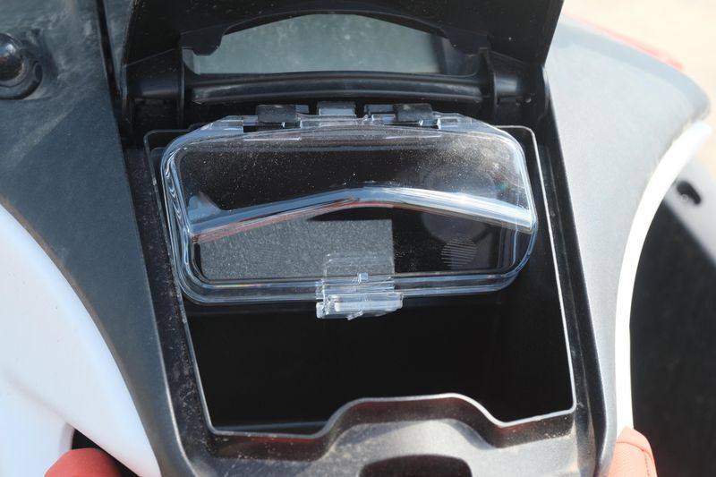 New 2025 SEADOO SPARK FOR 2 SUNRISE ORANGE AND DRAGON RED Image 15
