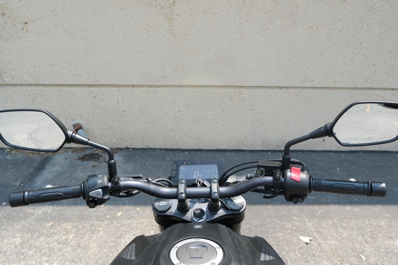 2025 Honda CB300R ABS MATTE BLACK METALLIC Image 12