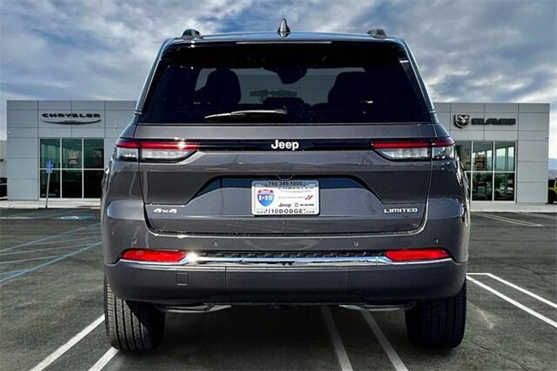 2025 Jeep Grand Cherokee Limited 4x4Image 3