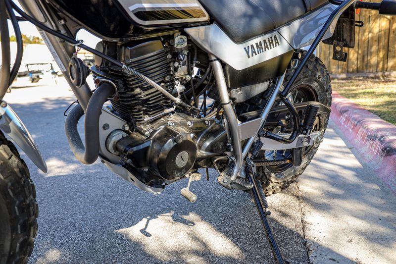 USED 2022 YAMAHA TW200 Image 18