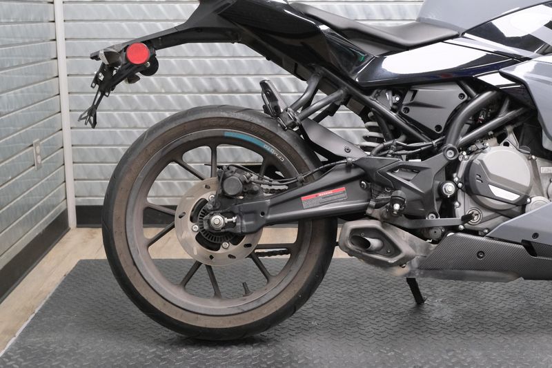 USED 2023 CFMOTO 300SS Image 15
