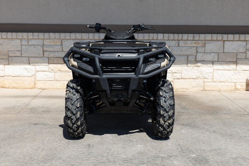 2025 Can-Am OUTLANDER PRO XU HD5 DESERT TANImage 8