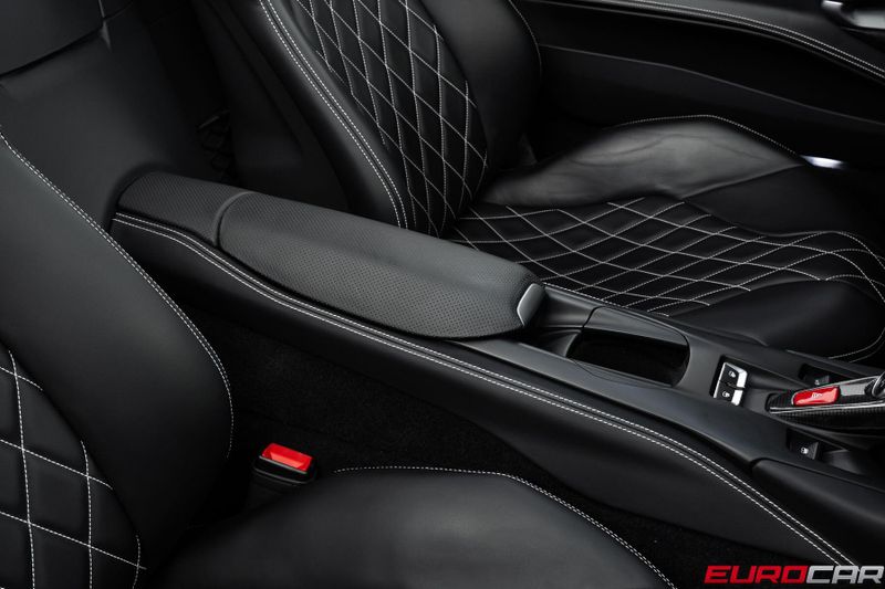 2022 Ferrari 812 GTS *CARBON STEERING WHEEL * FRONT LIFT*Image 39