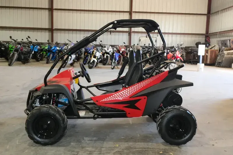2025 HAMMERHEAD MUDHEAD SE RED Image 3
