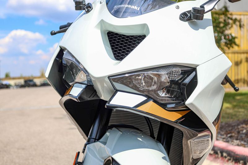 NEW 2026 KAWASAKI NINJA ZX6R ABS Image 4