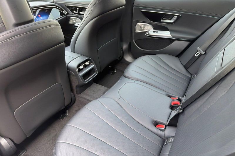 New 2026 Mercedes-Benz E-Class E 450Image 9