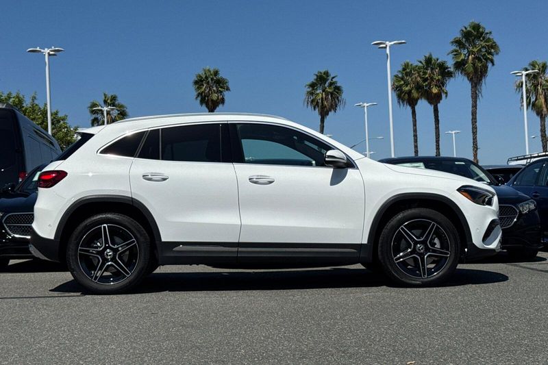 New 2026 Mercedes-Benz GLA-Class GLAGLA 250Image 3