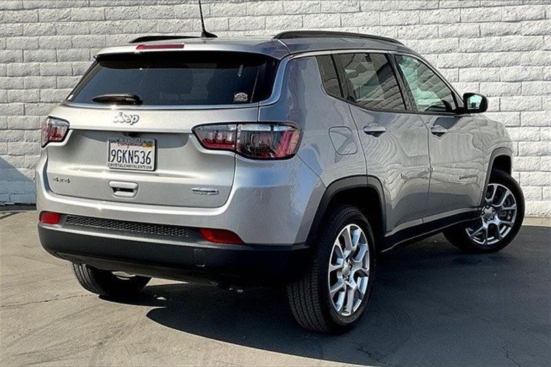 2023 Jeep Compass Latitude LuxImage 13