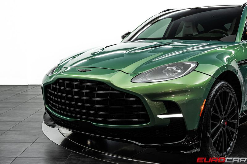 2023 Aston Martin DBX 707 *SPECIAL FACTORY PAINT * PANORAMIC ROOF*Image 12