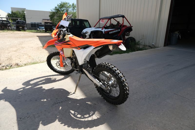 2024 KTM 350 XWF ORANGEImage 4