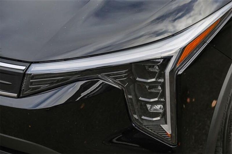 New 2025 Kia K4 LXImage 13